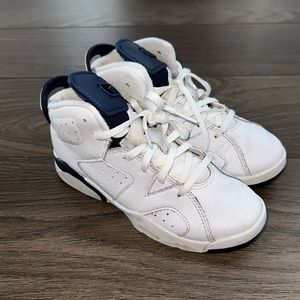 Jordan Retro 6 - midnight navy